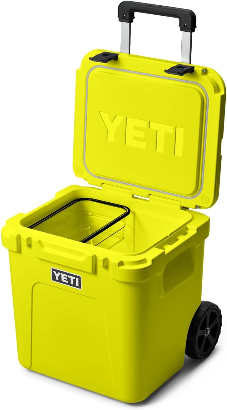 Roadie 48 Wheeled Cooler with Retractable Periscope Handle