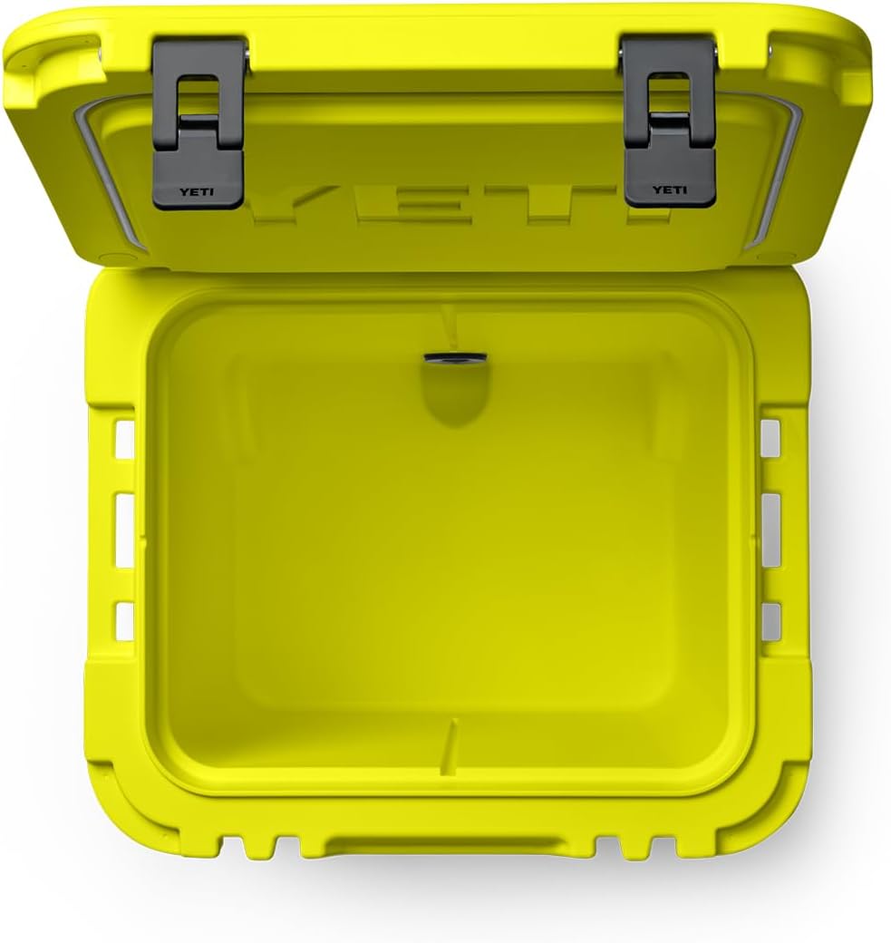 Roadie 48 Wheeled Cooler with Retractable Periscope Handle