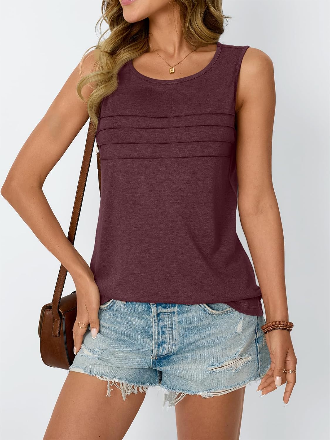 Womens Tank Tops 2025 Summer Sleeveless Blouses Flowy Crewneck Casual Trendy Outfits