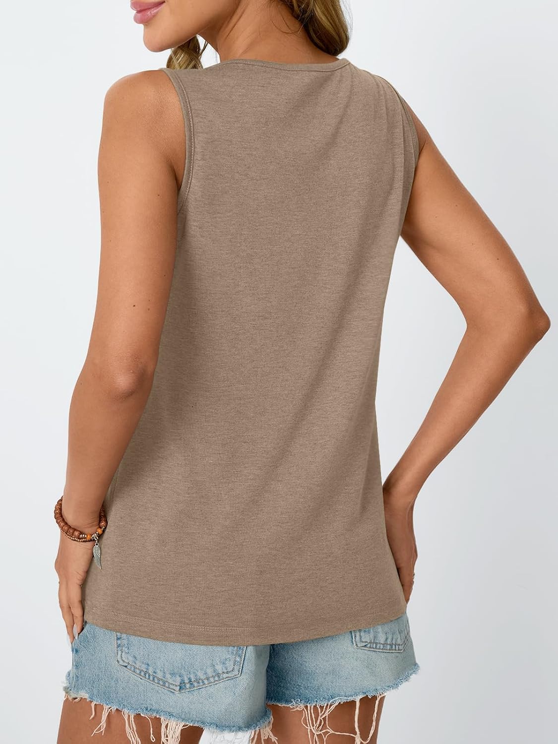 Womens Tank Tops 2025 Summer Sleeveless Blouses Flowy Crewneck Casual Trendy Outfits