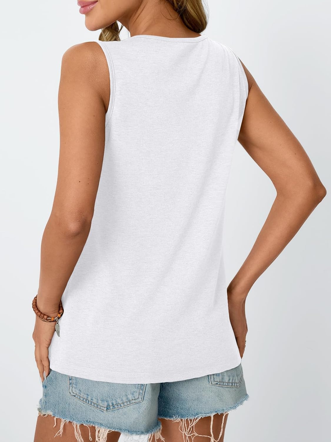 Womens Tank Tops 2025 Summer Sleeveless Blouses Flowy Crewneck Casual Trendy Outfits