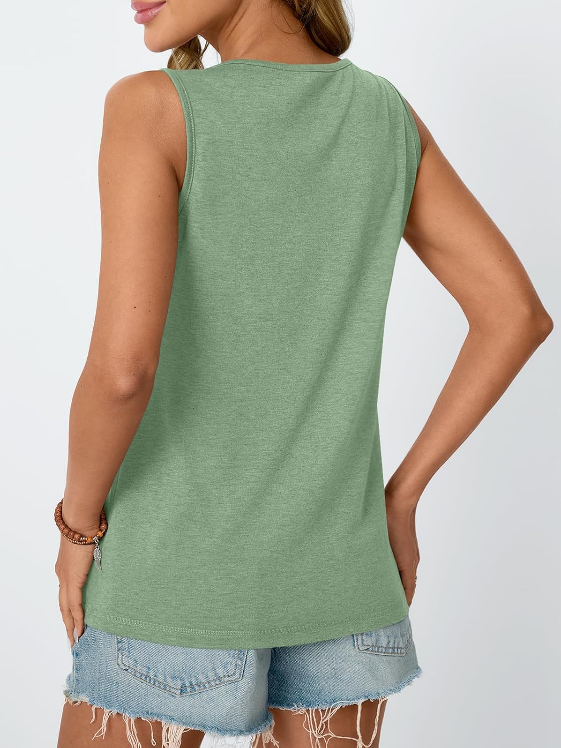 Womens Tank Tops 2025 Summer Sleeveless Blouses Flowy Crewneck Casual Trendy Outfits