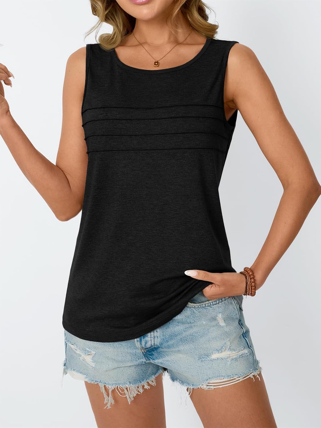 Womens Tank Tops 2025 Summer Sleeveless Blouses Flowy Crewneck Casual Trendy Outfits