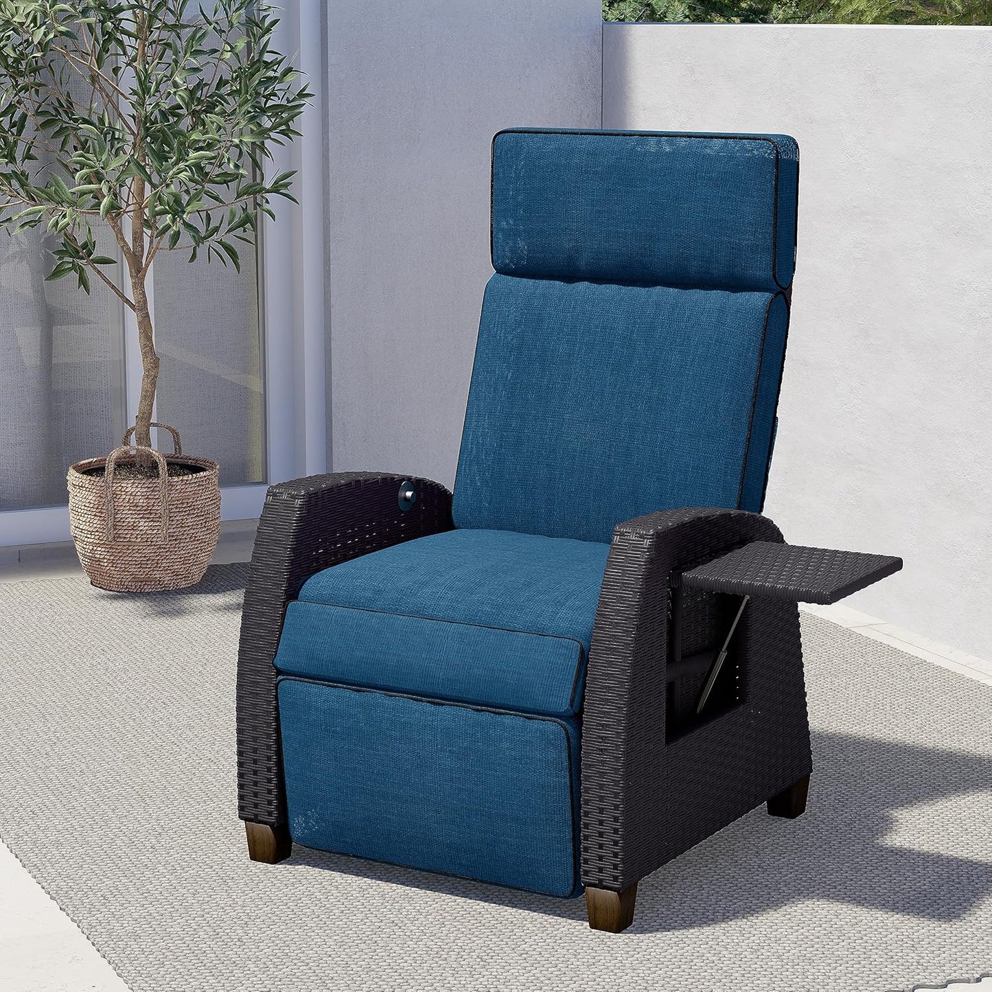 Outdoor Recliner Chair Patio 150° Lay Flat Recliner