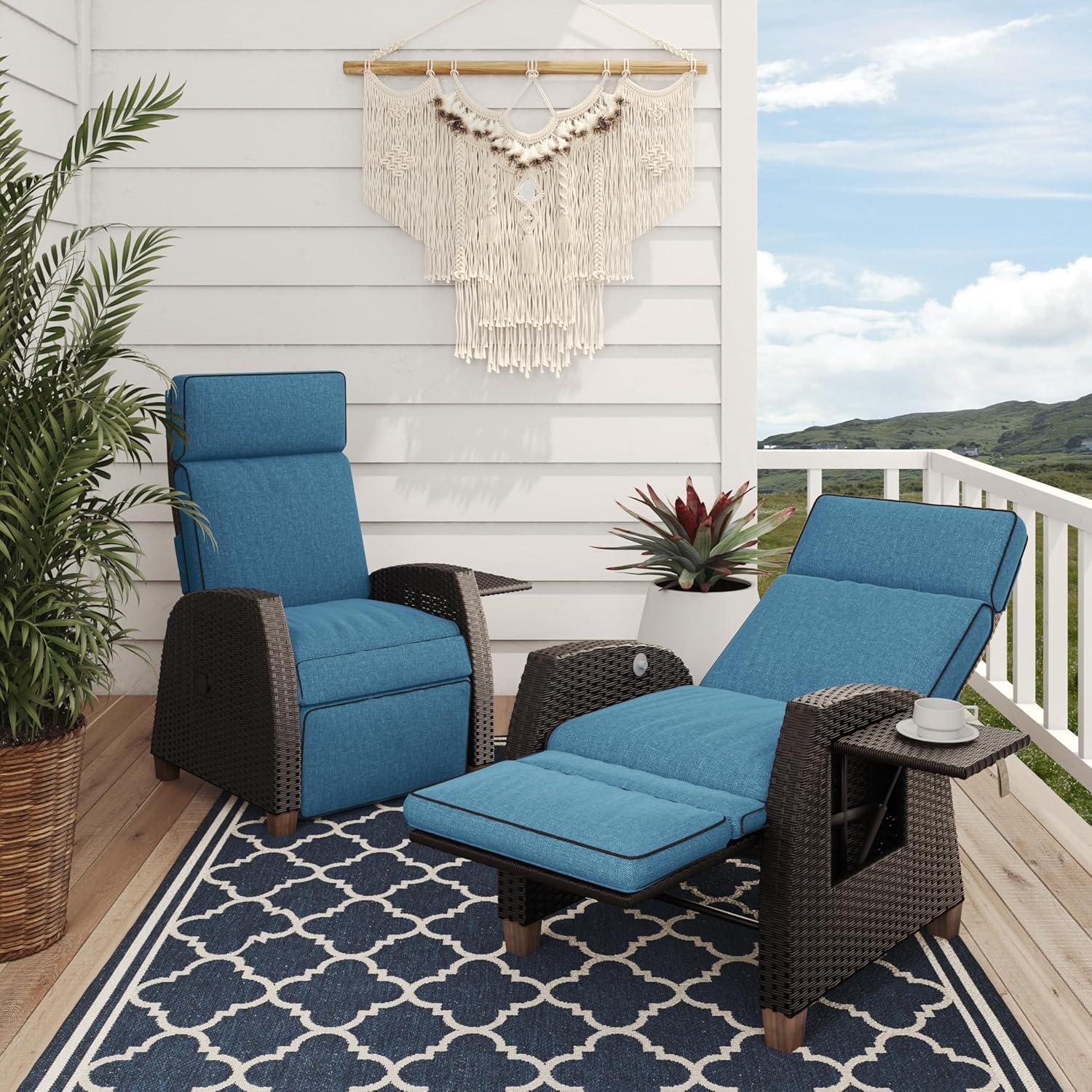 Outdoor Recliner Chair Patio 150° Lay Flat Recliner